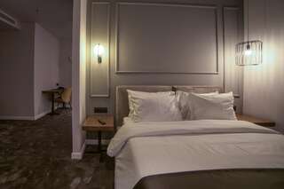 Отель Boscovich Boutique Hotel Подгорица Двухместный номер с 2 двуспальными кроватями-1